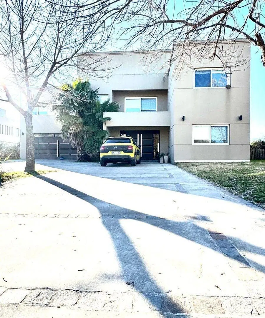VENTA CASA 6 AMBIENTES BARRIO PRIVADO TERRAVISTA 4