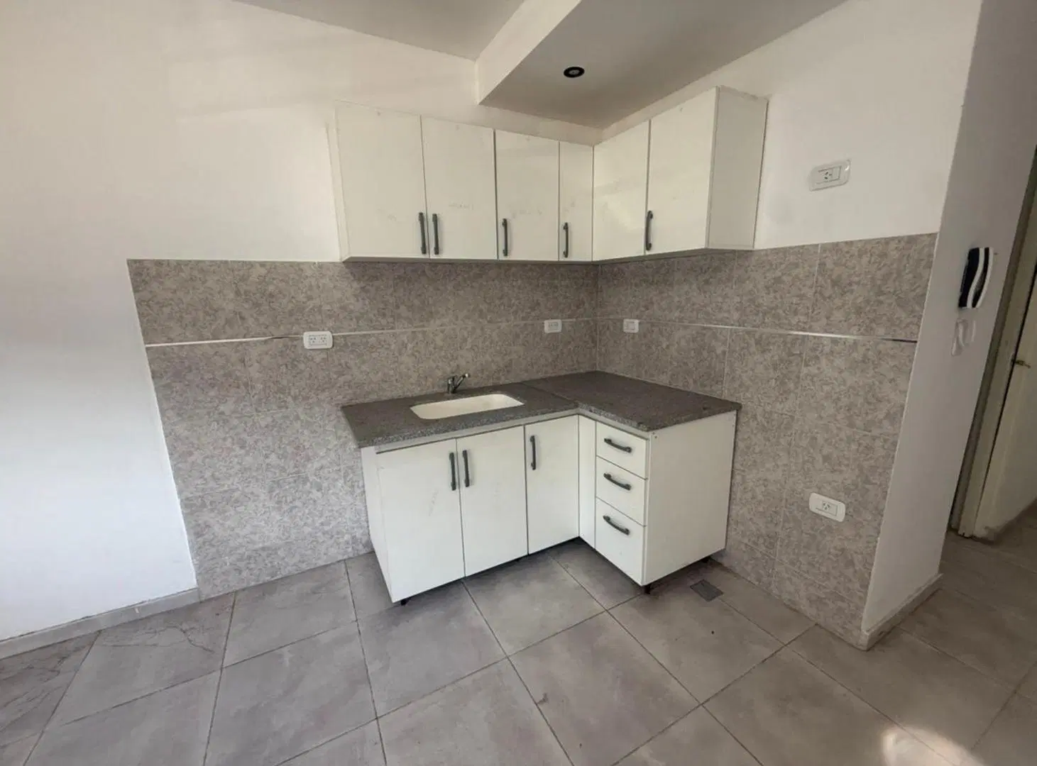 VENTA DEPARTAMENTO 3 AMBIENTES, LOMAS DEL MIRADOR 5