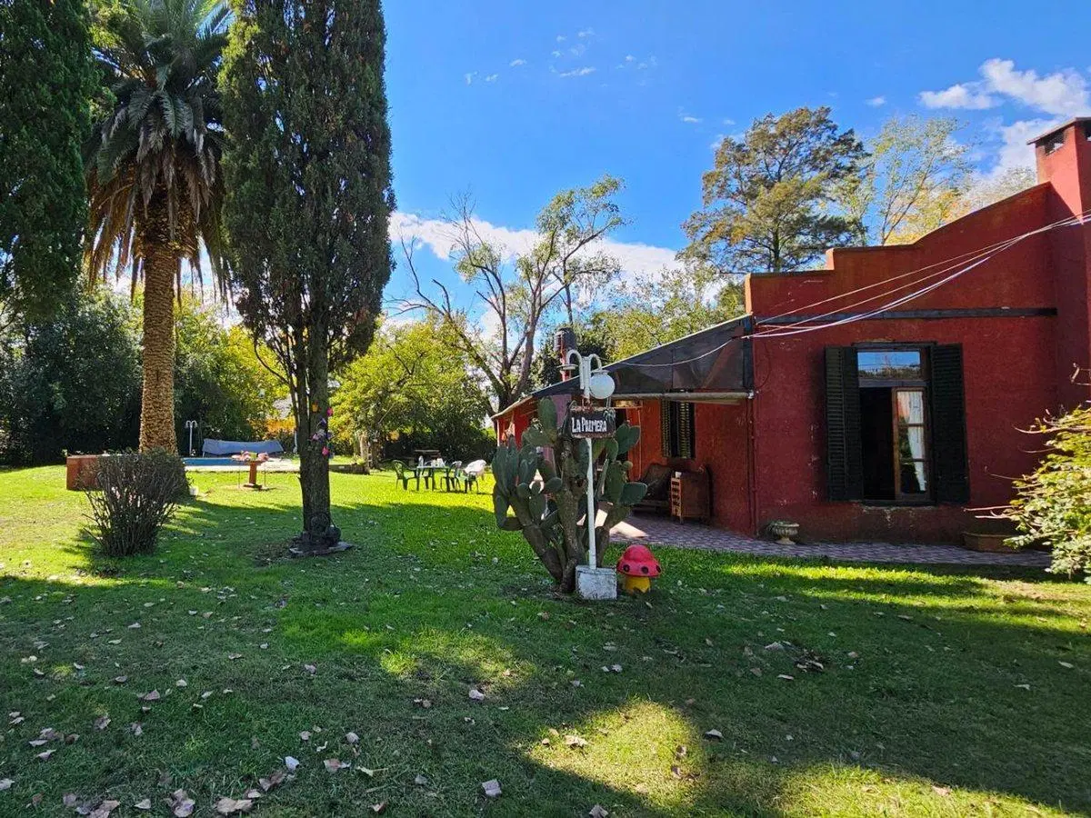 Casa quinta 5 amb en venta laguna de lobos 1632m2 3