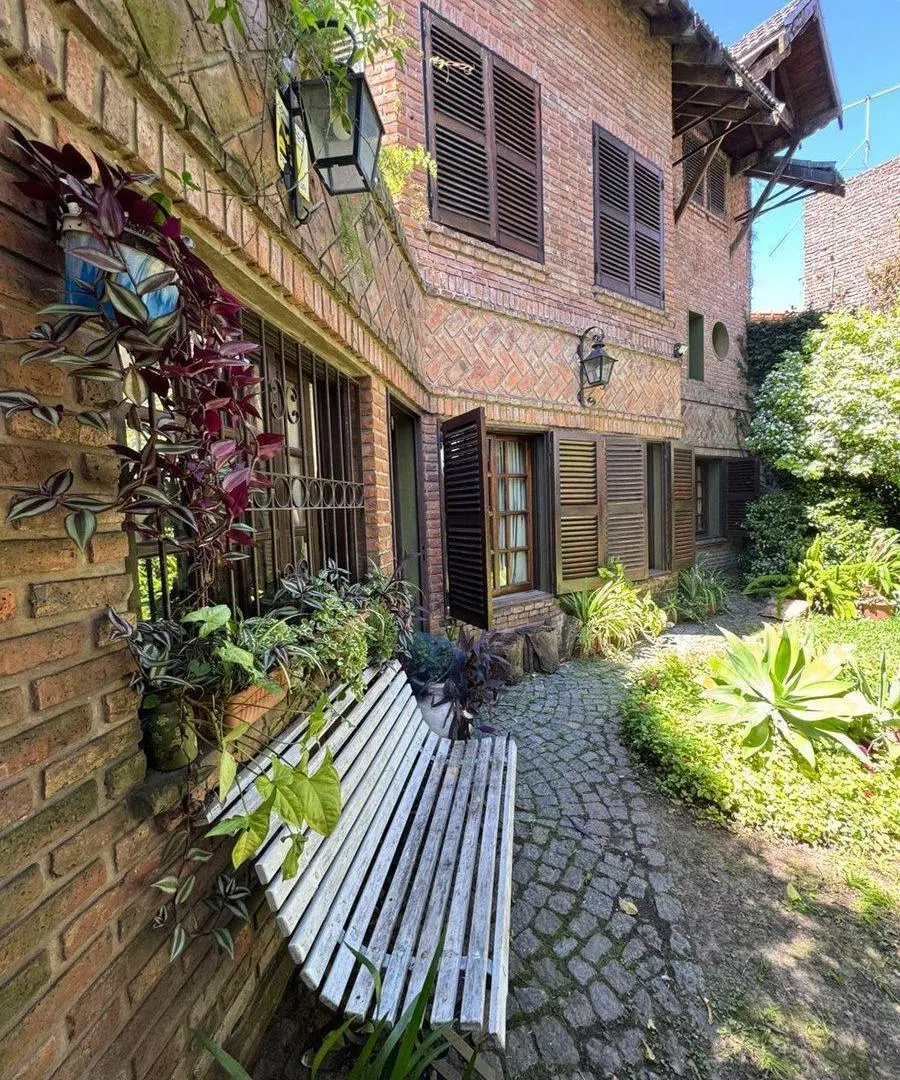 VENTA CASA 5 AMBIENTES HAEDO NORTE 4
