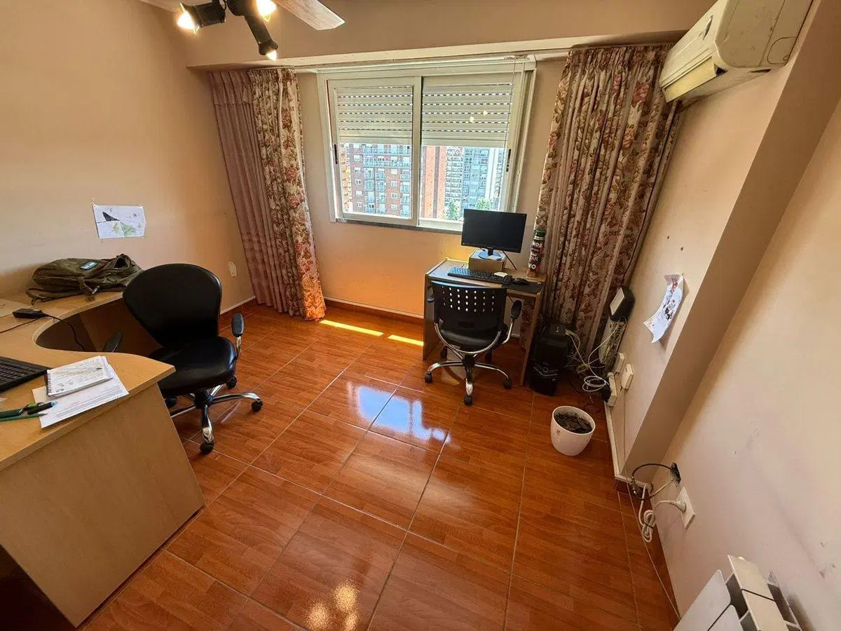 VENTA DEPARTAMENTO 4 AMBIENTES EN MORON CENTRO 4