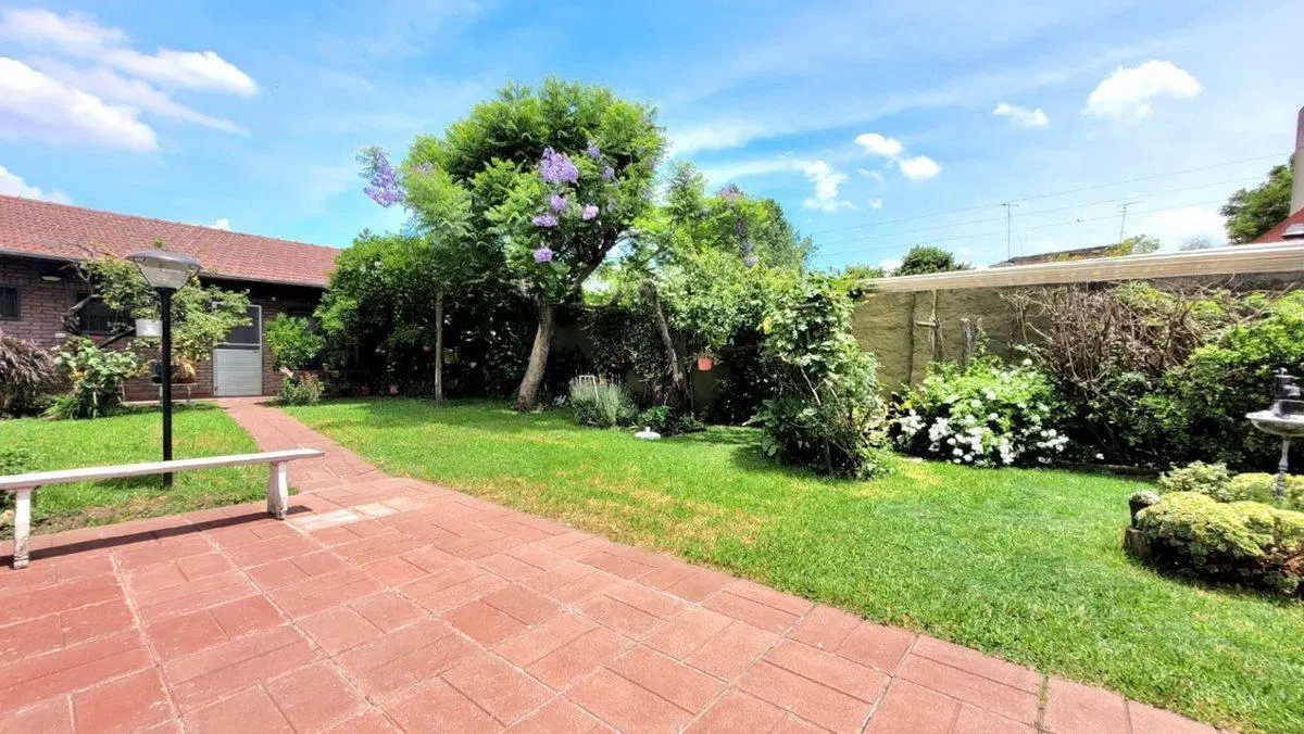 VENTA CASA 5 AMBIENTES GRAN PARQUE CASTELAR NORTE 3