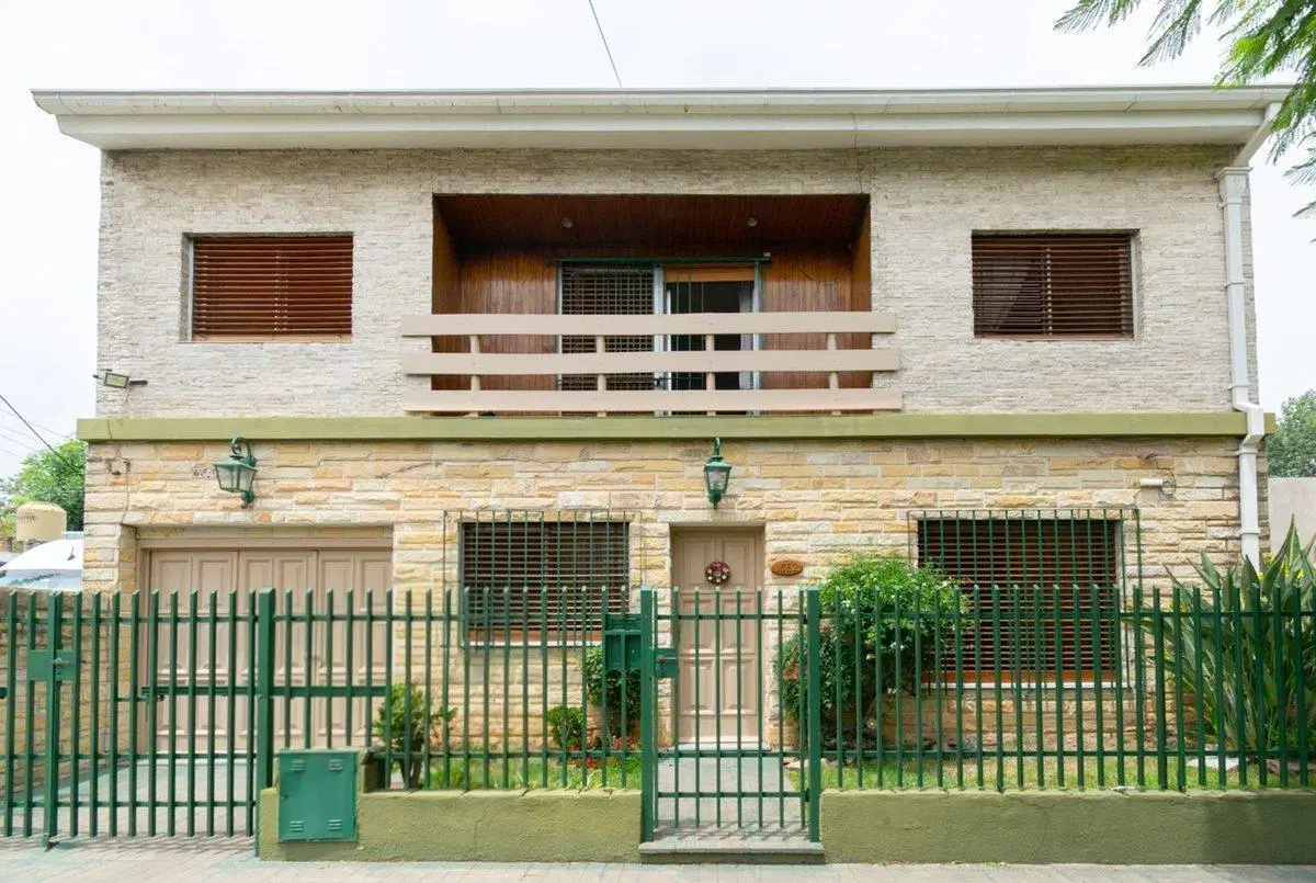VENTA CASA 5 AMBIENTES GRAN PARQUE CASTELAR NORTE 2