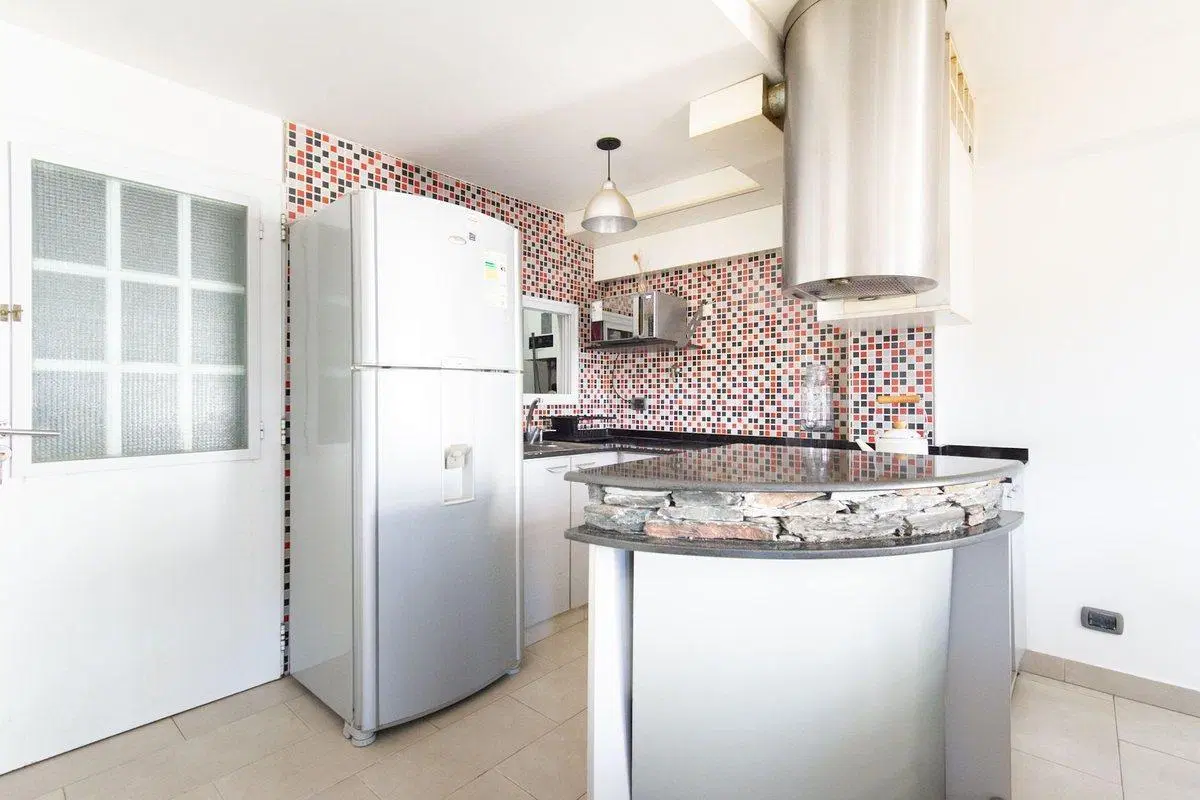 CASA EN VENTA EN CASTELAR NORTE 3 AMBIENTES 3