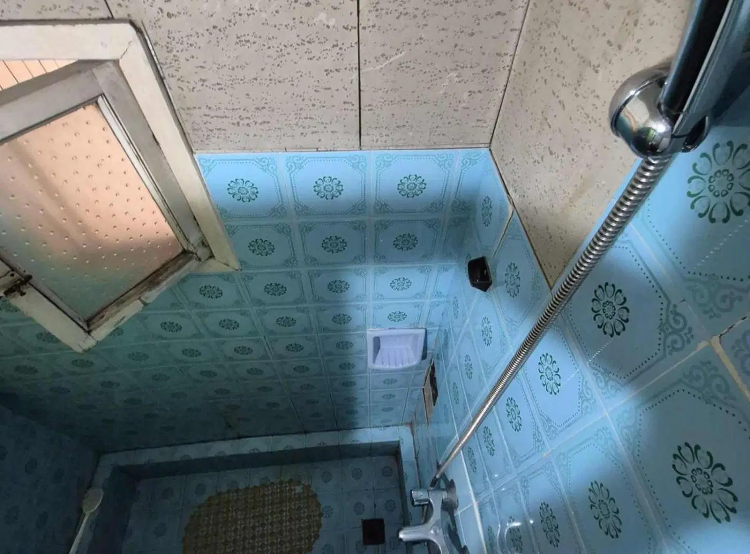 VENTA, CASA MULTIFAMILIAR 6 AMB, VILLA LUGANO 3
