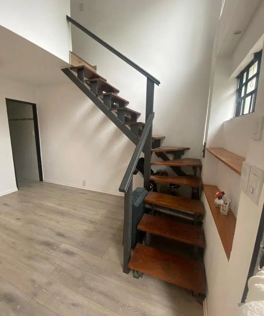 Venta departamento duplex 2 amb Castelar Norte 5