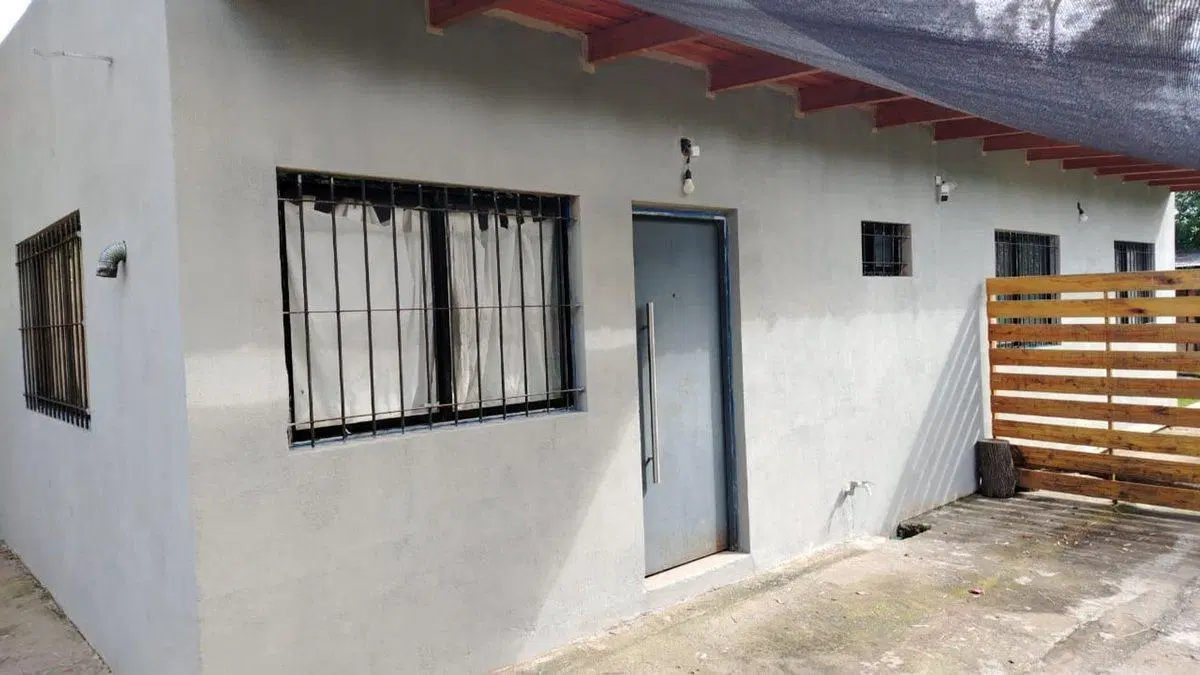 VENTA CASA 3 AMBIENTES-ALEJANDRO KORN-CON COCHERA 2