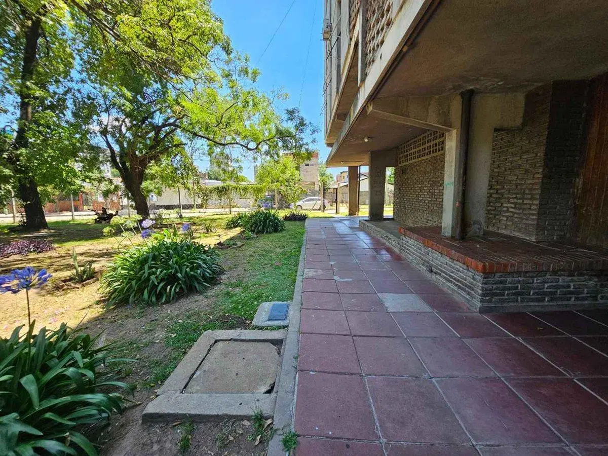 VENTA DEPARTAMENTO 3 AMBIENTES VILLA TESEI VERGARA 5