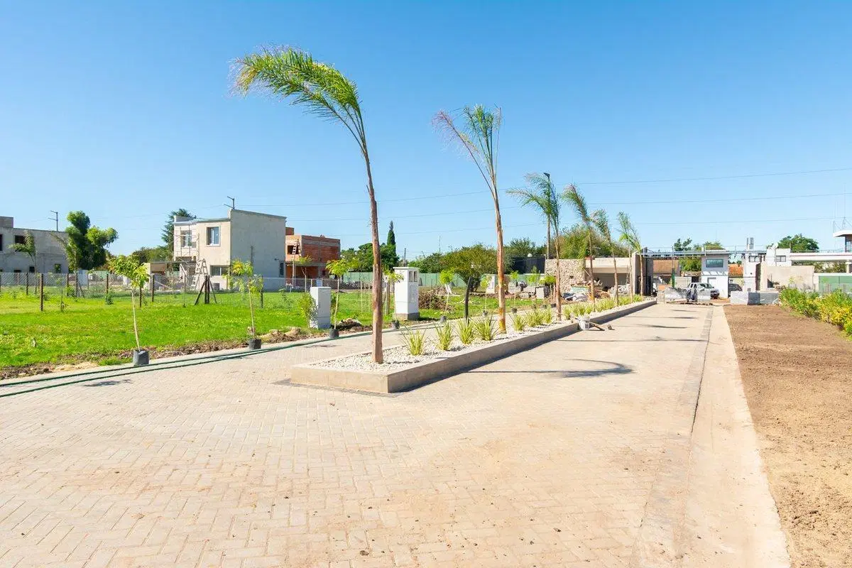 LOTE VENTA ITUZAINGO BARRIO CERRADO FINANCIA 372M2 2