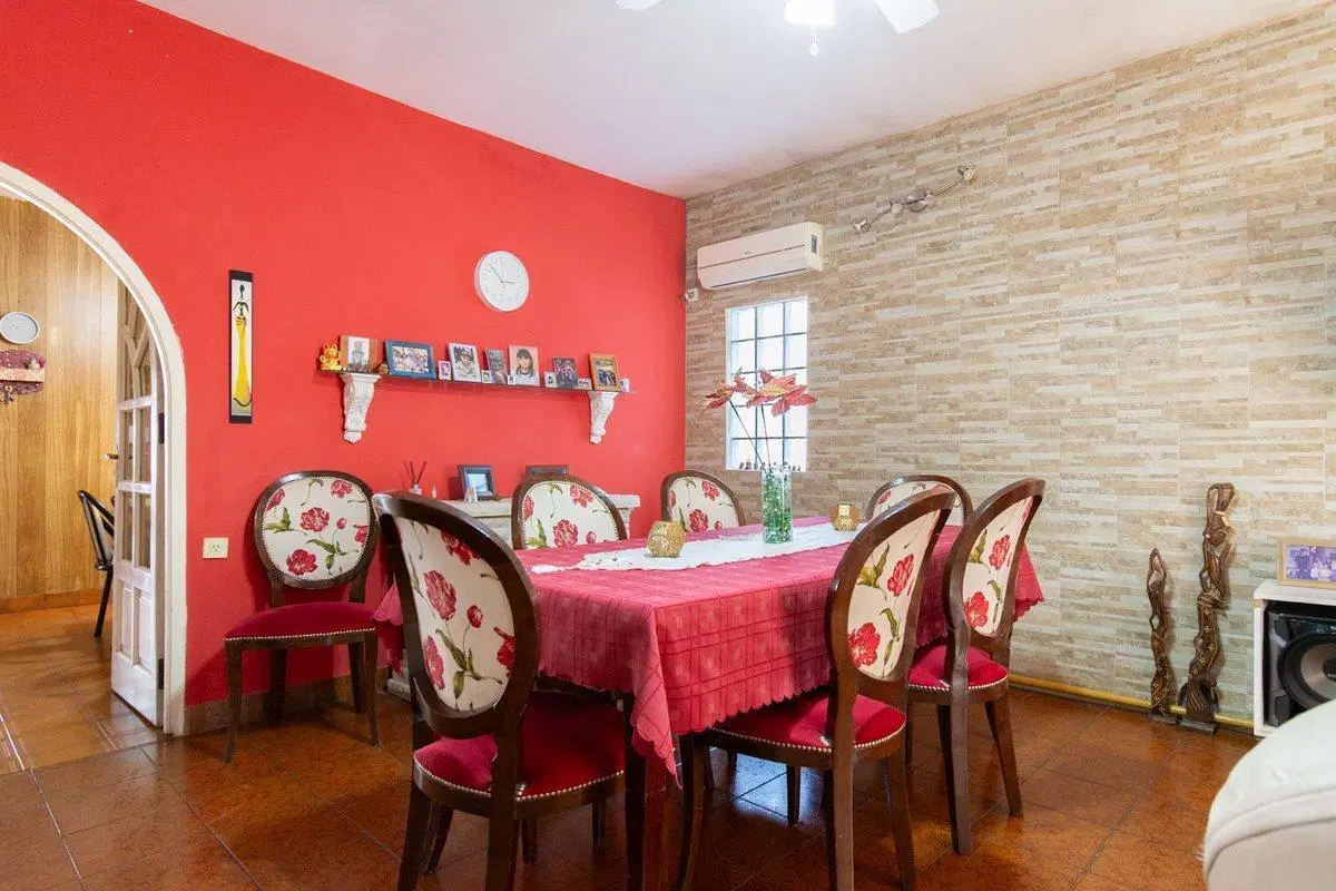 VENTA CASA CUATRO AMBIENTES CASTELAR QUINCHO 4