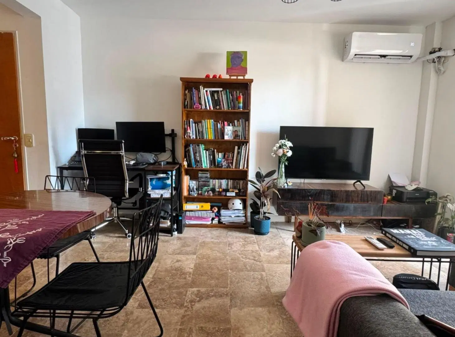 DEPARTAMENTO EN VENTA. MORÓN 2 AMBIENTES. COCHERA 3