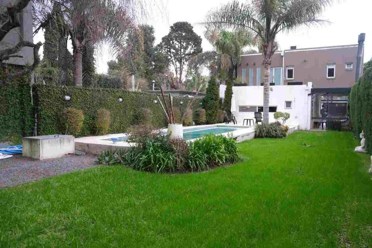 VENTA CASA 4 AMBIENTES  VILLA UDAONDO ITUZAINGO 4