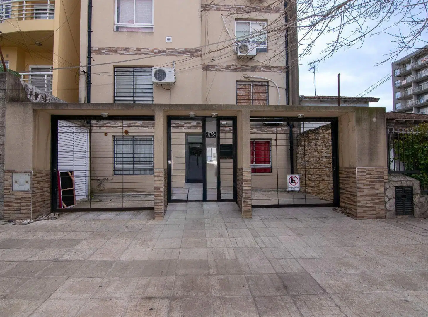 VENTA DEPARTAMENTO 2 AMBIENTES MORON 2