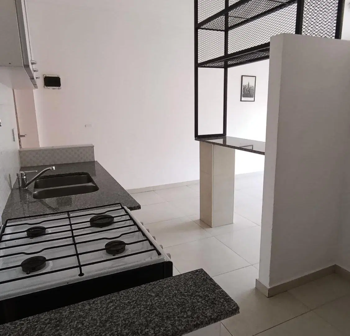 Alquiler Departamento 2 Ambientes en Moron 4