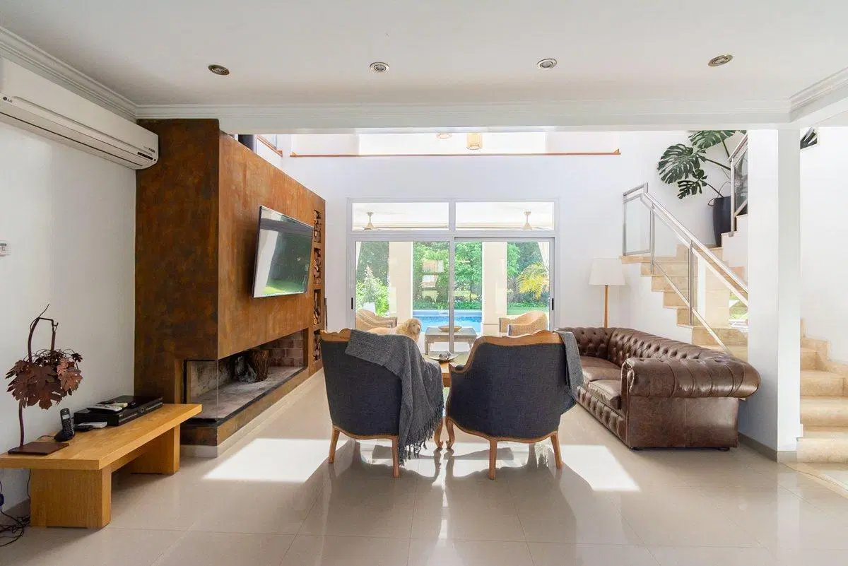 Venta casa cinco ambientes El Casco de Leloir 3