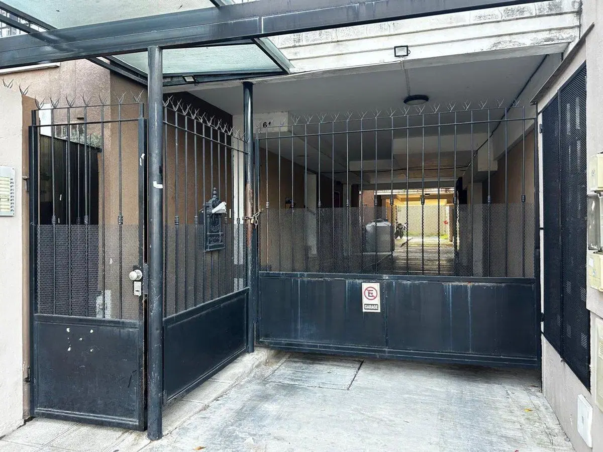 Venta Cochera descubierta en Morón 8