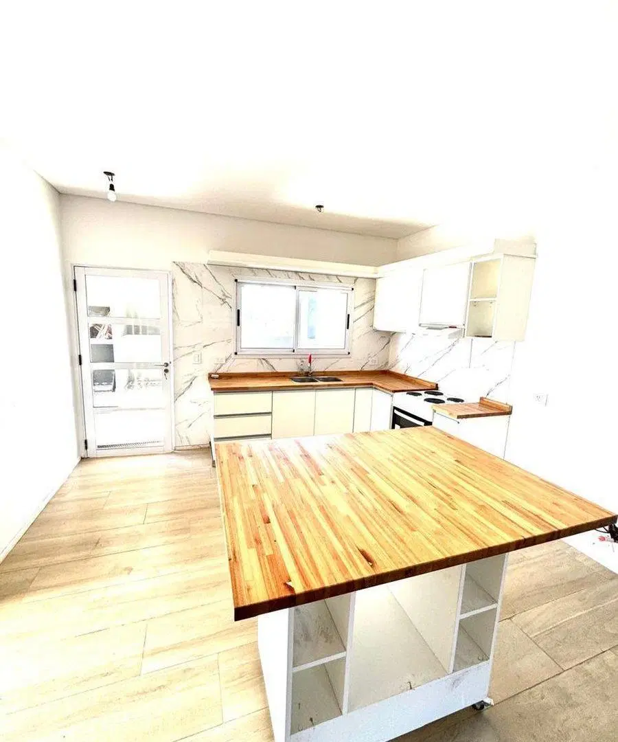 VENTA DEPARTAMENTO  3 AMBIENTES ITUZAINGO C/BALCON 8