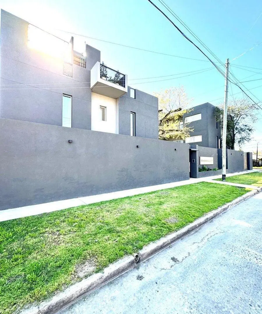 VENTA DEPARTAMENTO  3 AMBIENTES ITUZAINGO C/BALCON 5