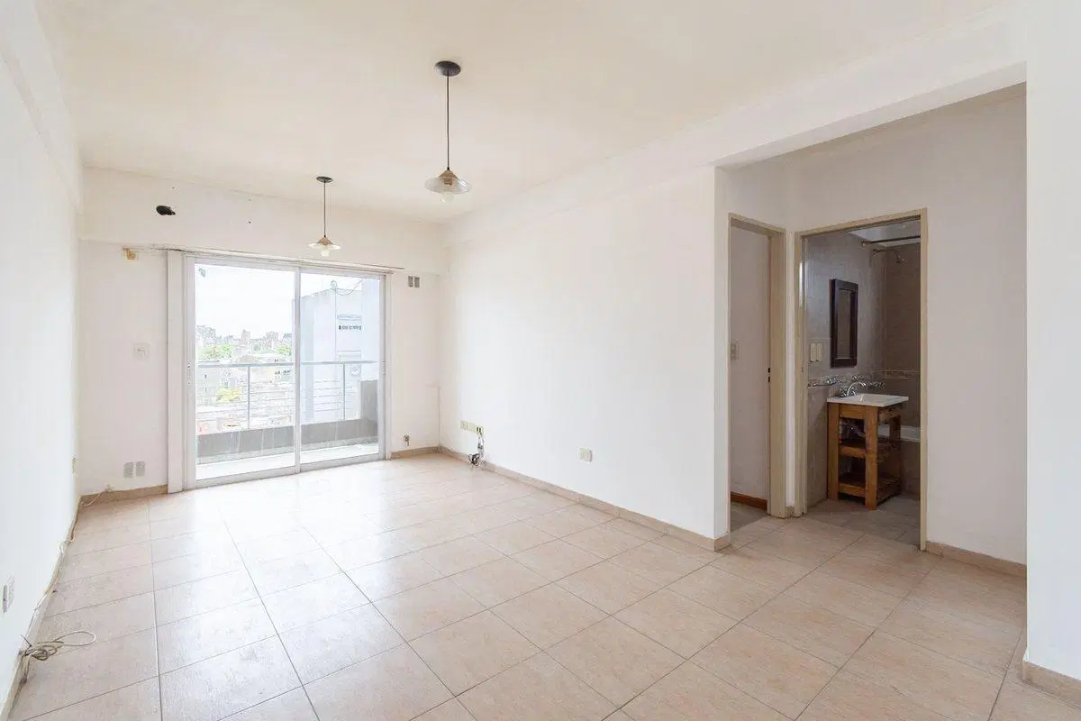 DEPARTAMENTO VENTA MORON 2 AMBIENTES APTO CREDITO 5