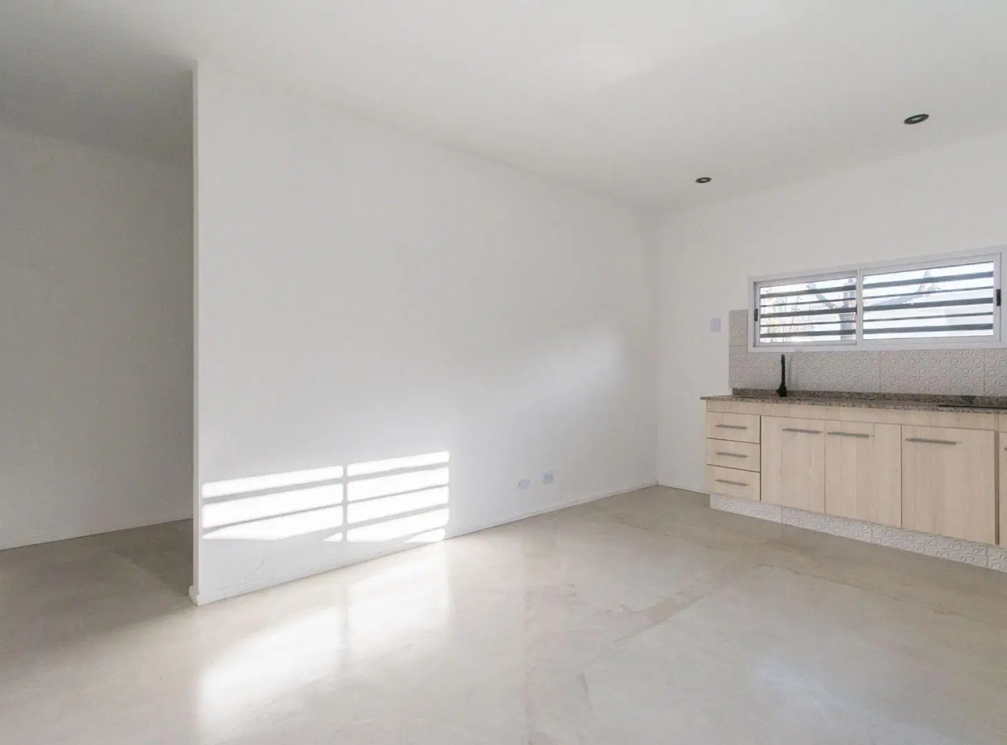 VENTA DEPTO PH 2 AMBIENTES A ESTRENAR ITUZAINGO 5
