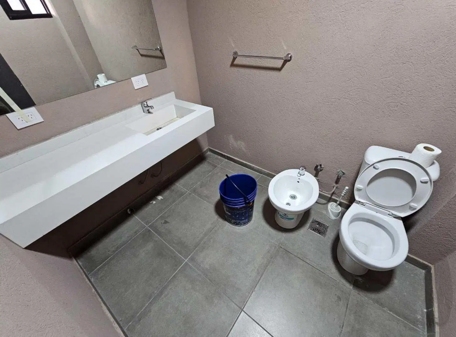 ALQUILER GALPON DEPOSITO 630m2 TOT  MORON CENTRO 4
