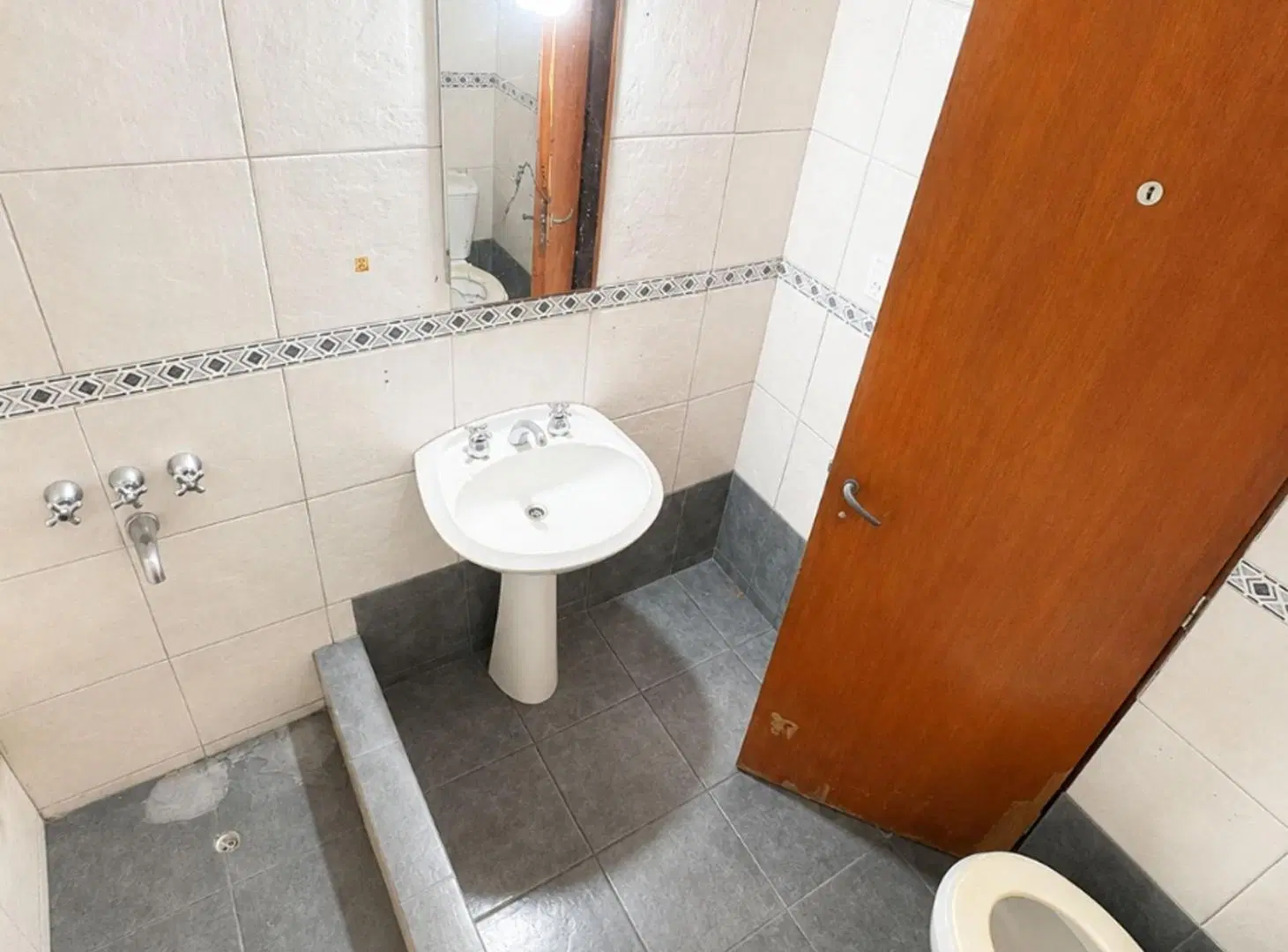 PH 3 AMBIENTES CON PATIO EN SAN JUSTO FINANCIA 3