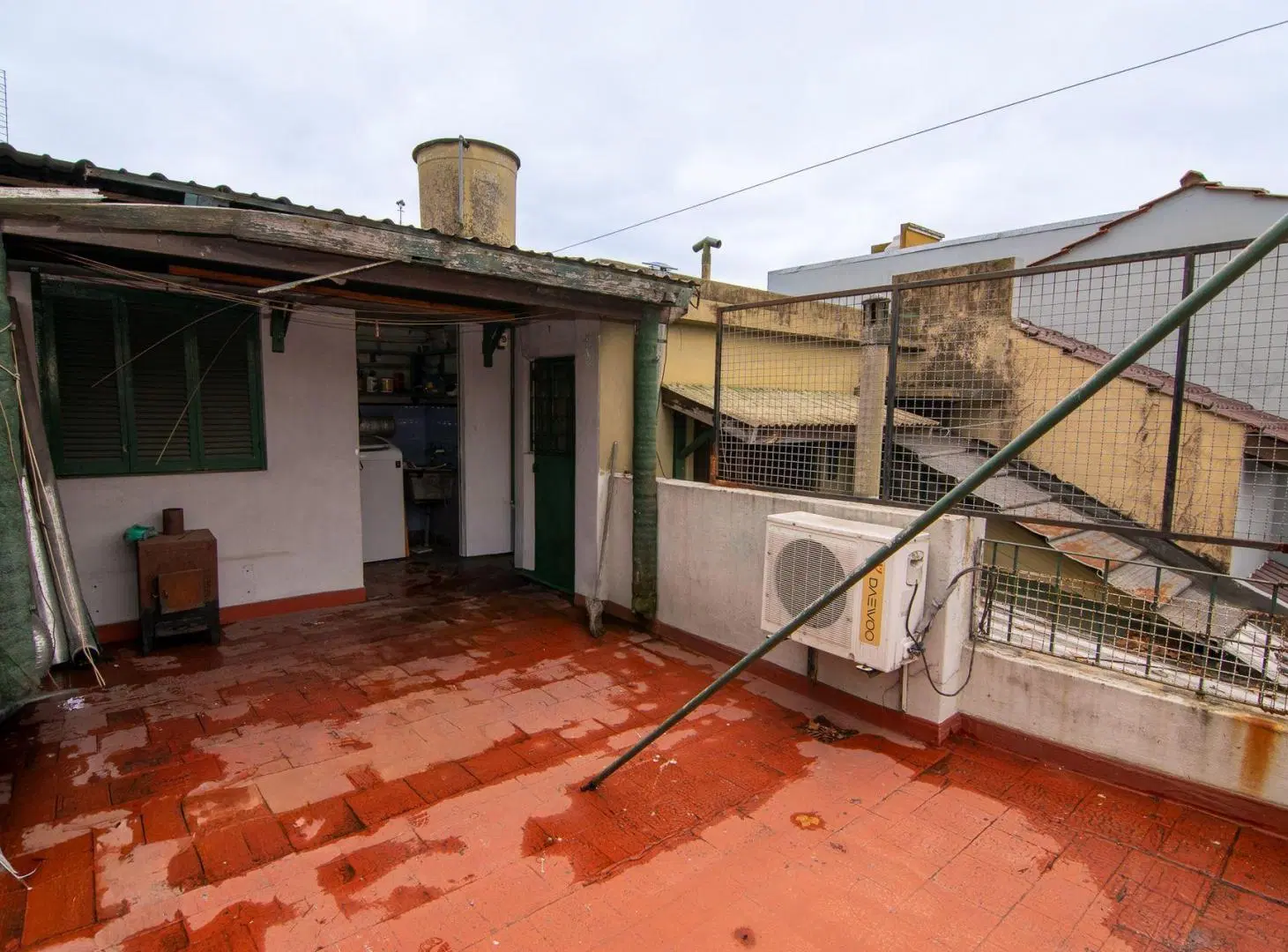 VENTA PH 3 AMBIENTES MORON 8