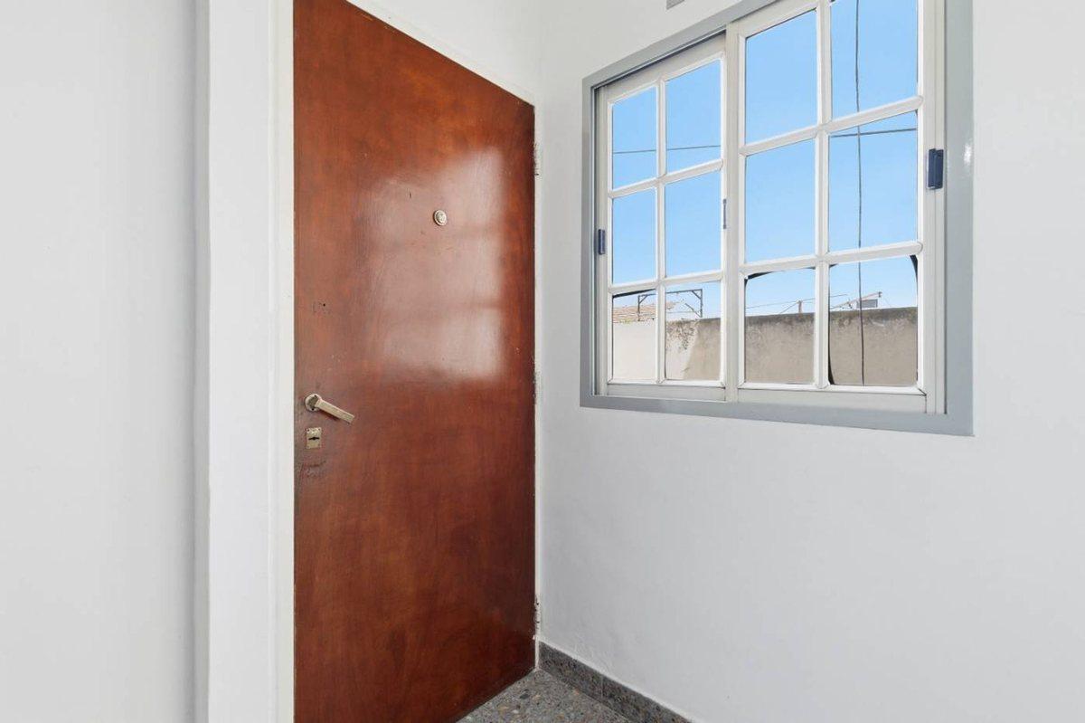 Foto de DEPARTAMENTO VENTA CASTELAR NORTE 3 AMBIENTES, imagen 3