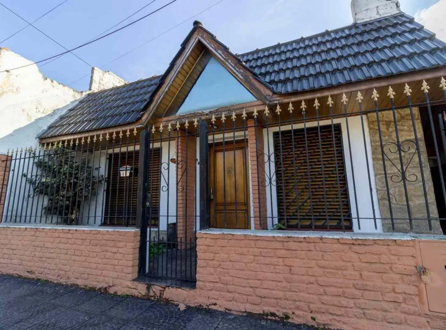 VENTA CASA 5 AMBIENTES QUINCHO COCHERA-HAEDO 8