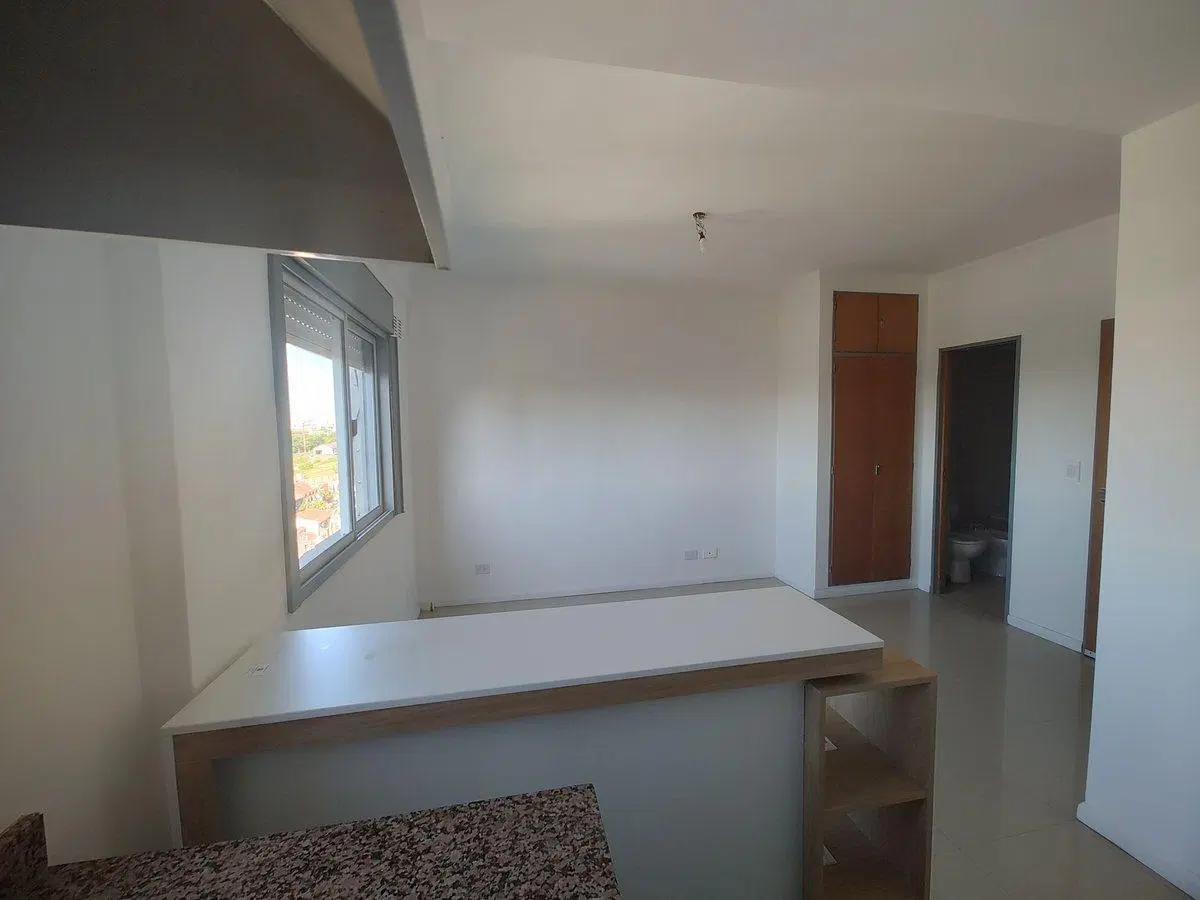 ALQUILER DEPARTAMENTO 1 AMBIENTE CASEROS CENTRO 5