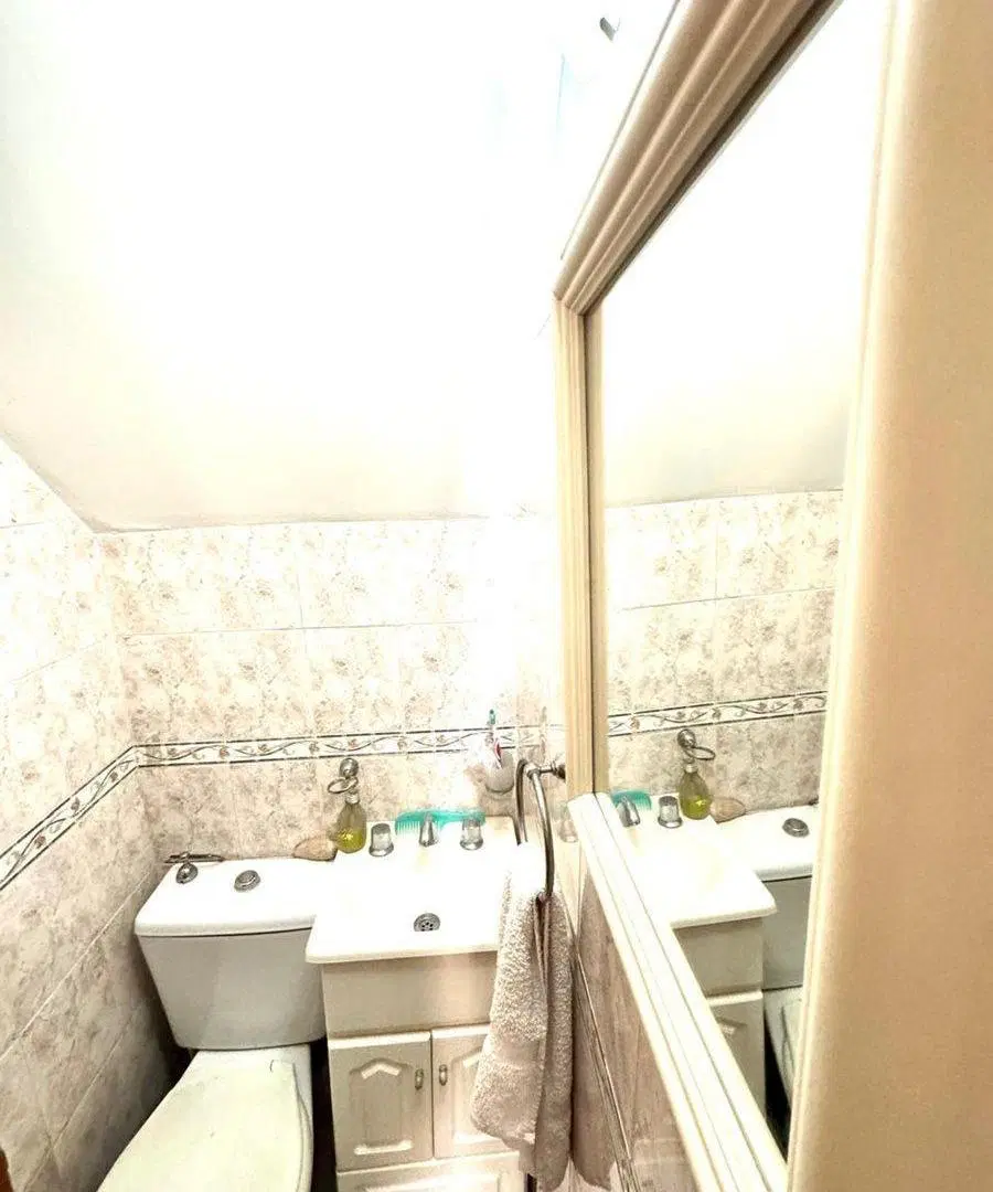 VENTA CASA 4 AMBIENTES EN CASTELAR 3