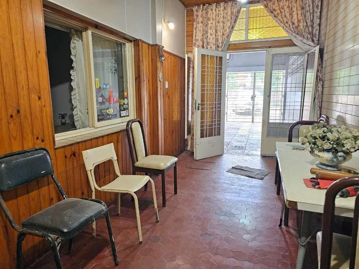 VENTA CASA 4 AMBIENTES MERLO - PARQUE Y COCHERA 3