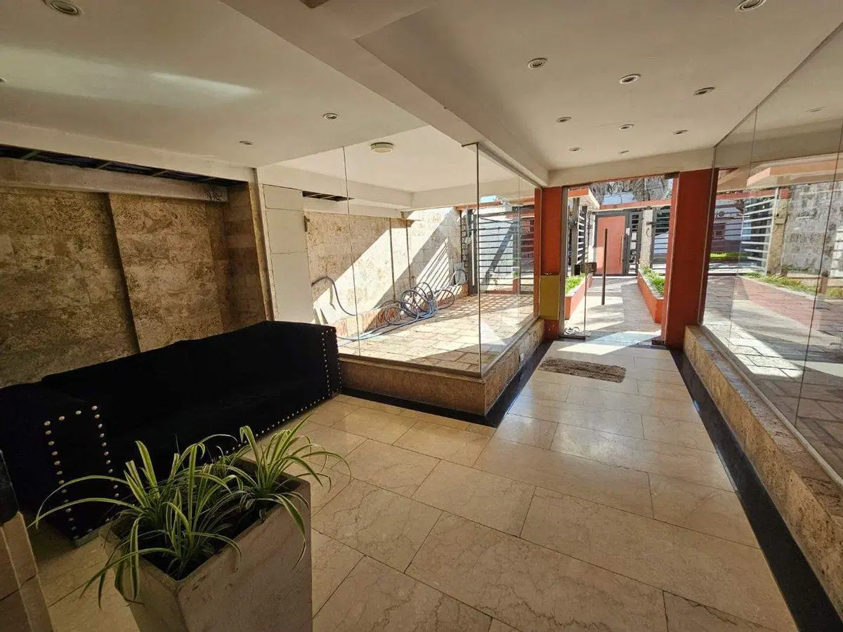 VENTA DEPARTAMENTO 2 AMBIENTES C TOILETTE MORON 8