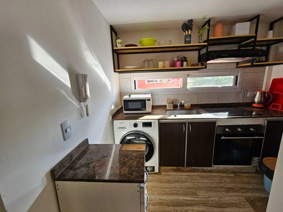 VENTA DEPARTAMENTO 2 AMBIENTES C TOILETTE MORON 4