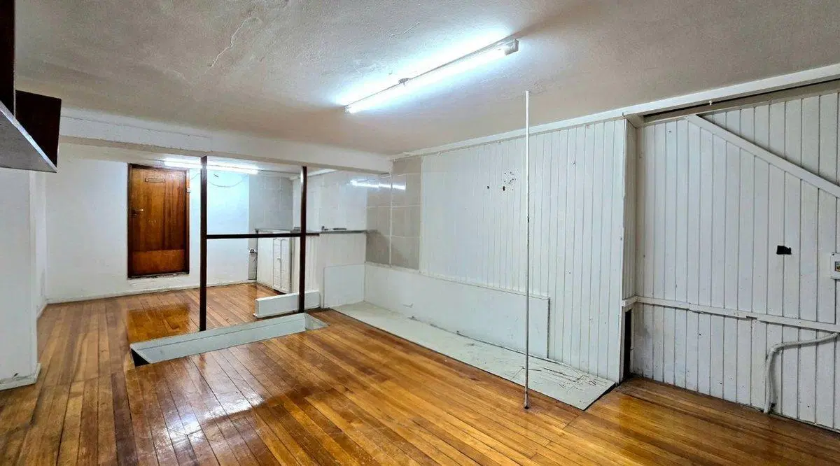 VENTA OFICINA COMERCIAL SAN NICOLAS 5