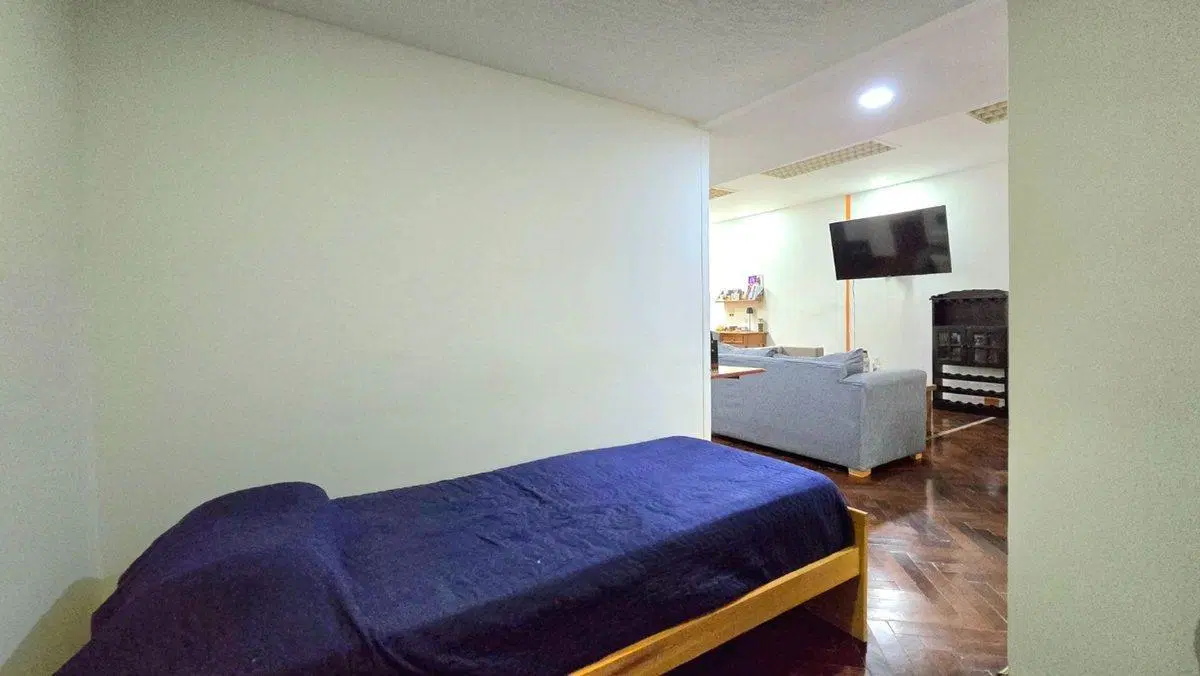 VENTA OFICINA COMERCIAL SAN NICOLAS 8