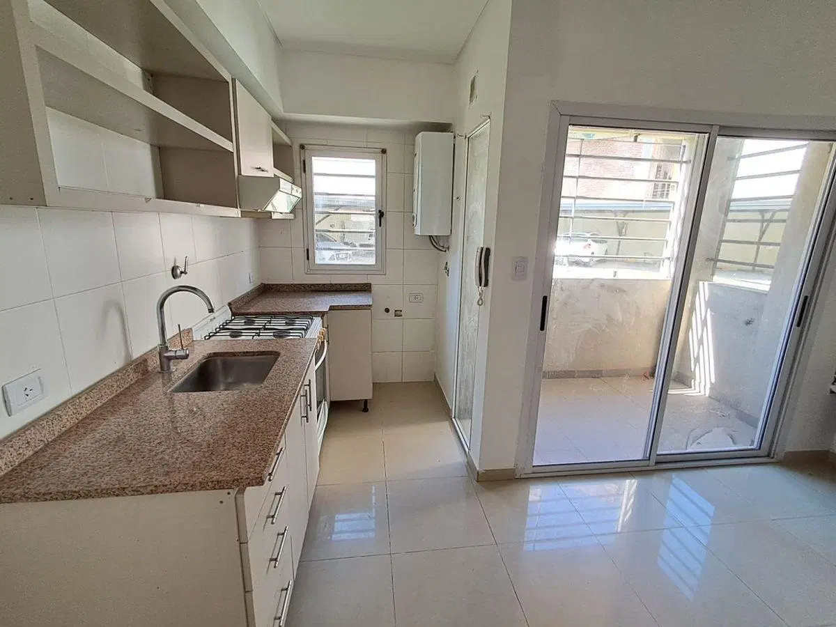 VENDE DEPARTAMENTO TRES AMBIENTES VILLA CELINA 3