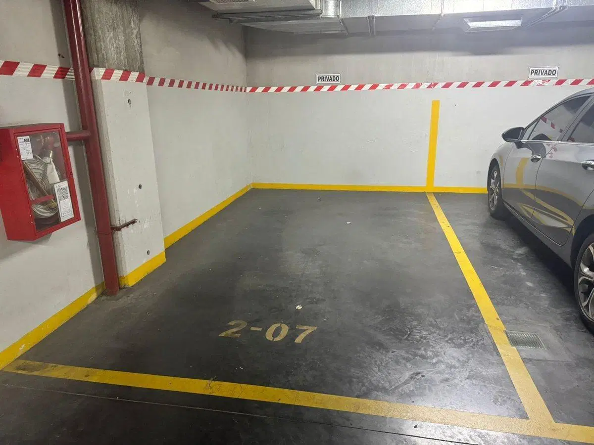 Cochera cubierta en venta. Av Rivadavia. Balvanera 5