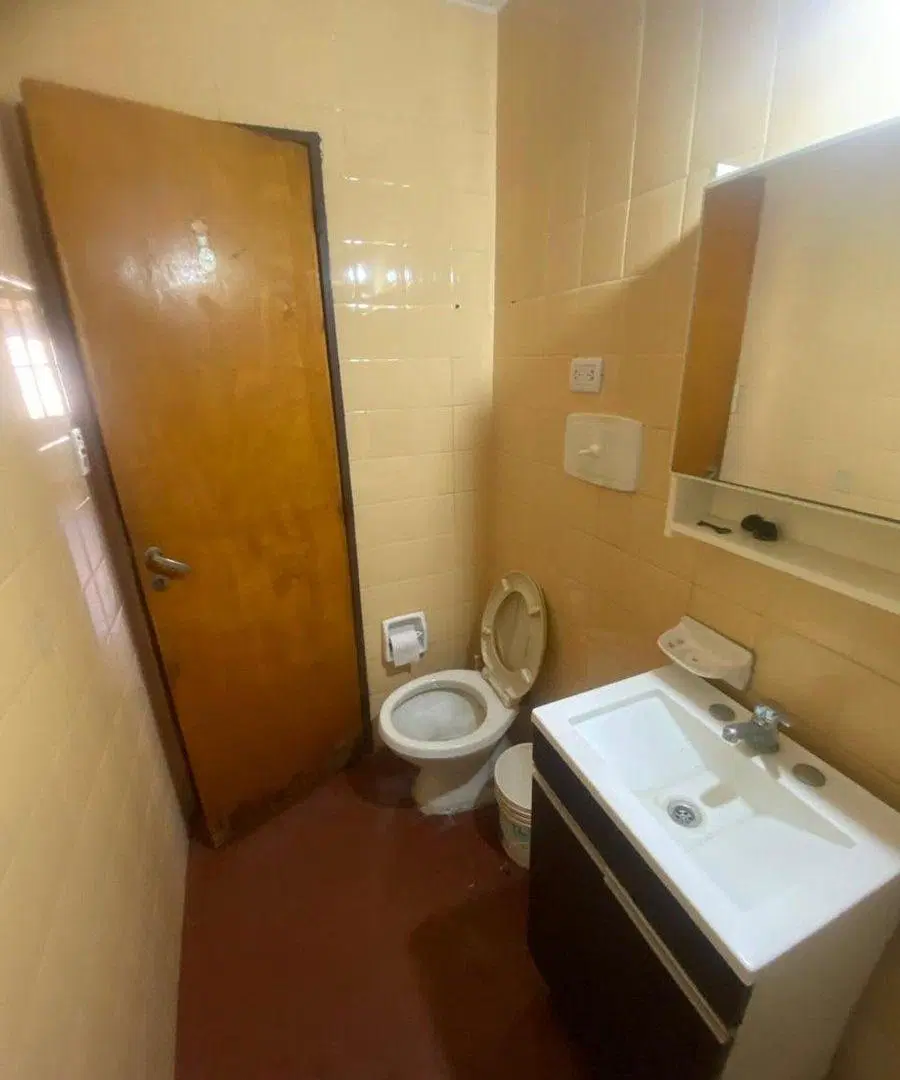 VENTA PH 2 AMBIENTES CASTELAR CON GUARDACOCHE 3