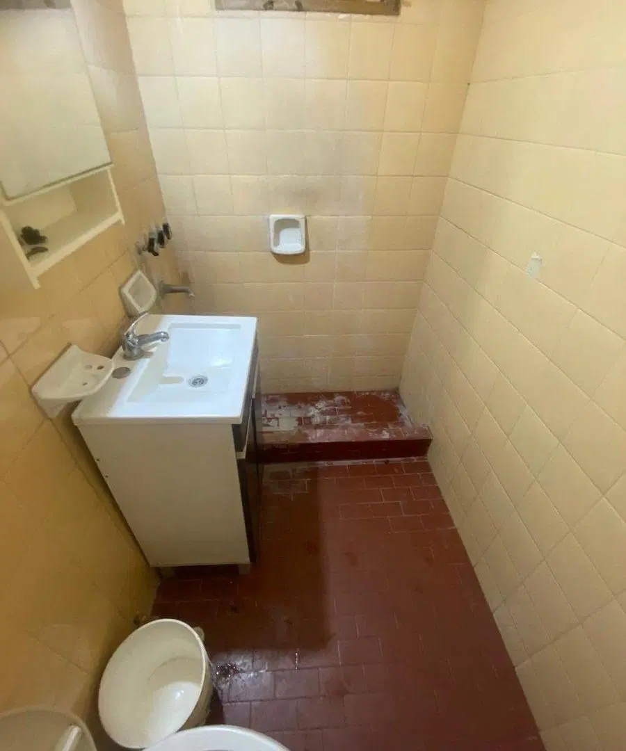VENTA PH 2 AMBIENTES CASTELAR CON GUARDACOCHE 2