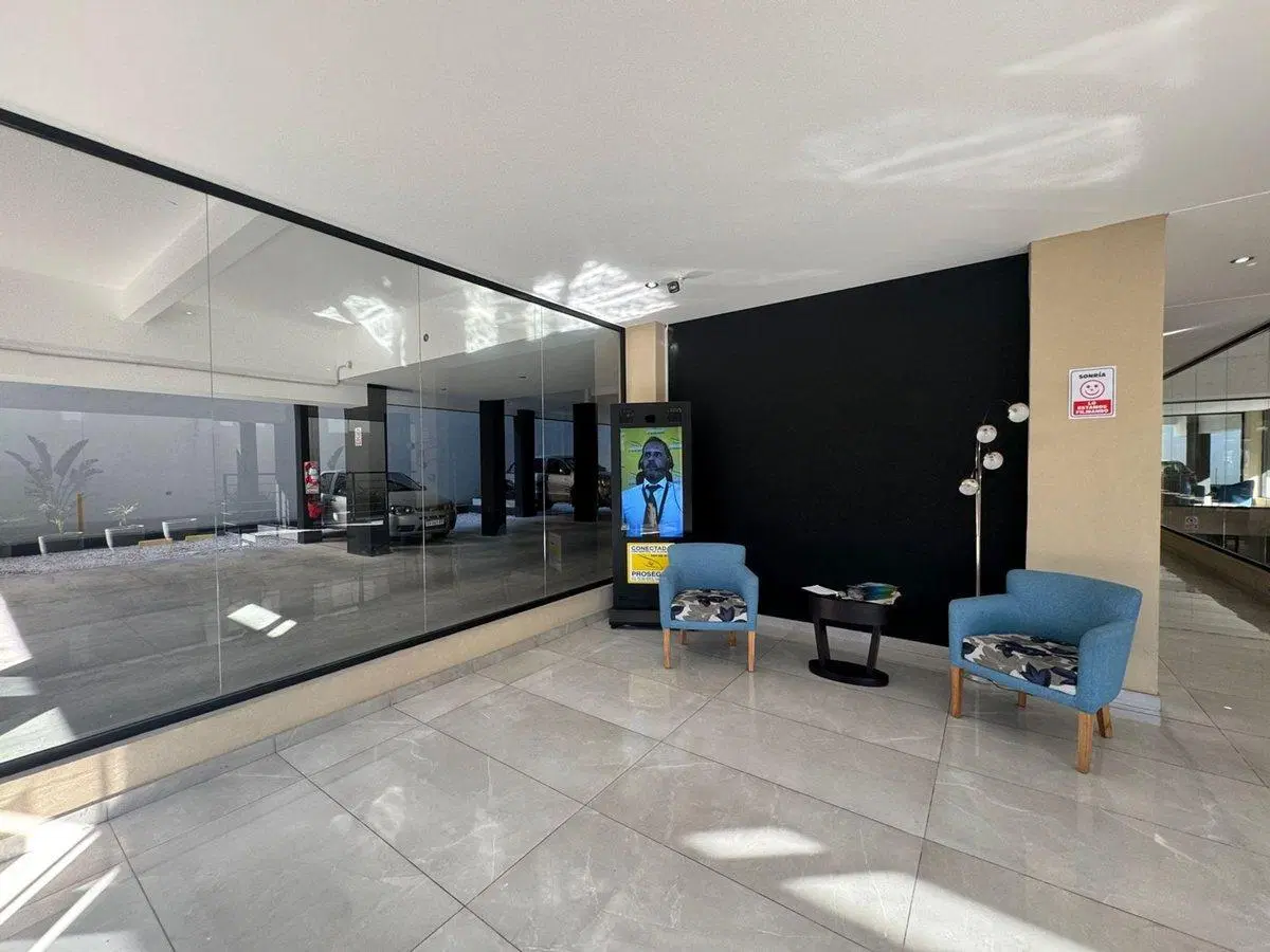 VENTA DEPARTAMENTO MONOAMBIENTE ITUZAINGO COCHERA 8