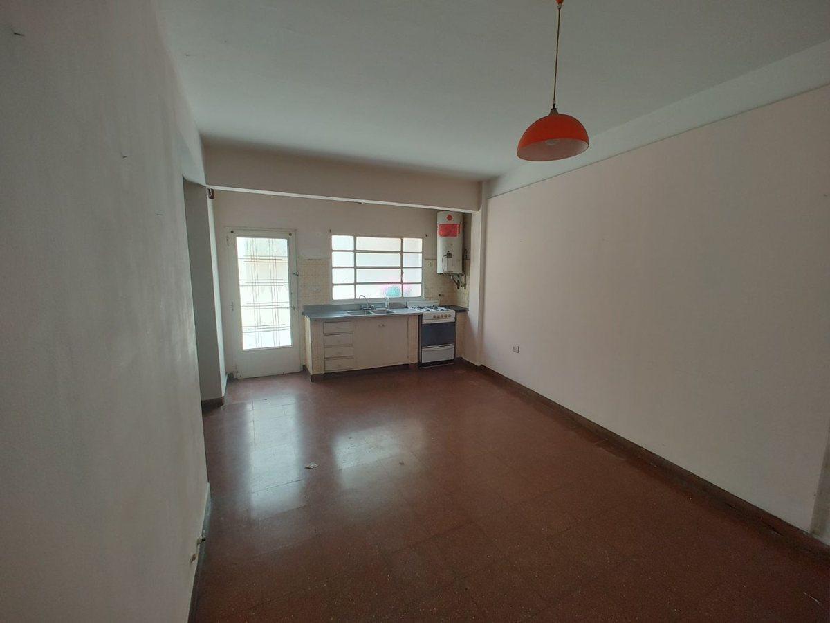 Foto de VENTA DEPARTAMENTO PH 3 AMB. MORON, APTO CREDITO!, imagen 4
