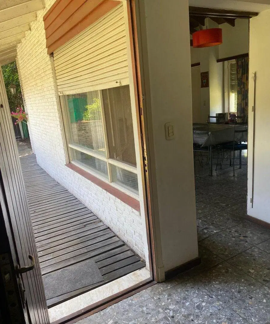 VENTA CASA 6 AMBIENTES CASTELAR NORTE 3