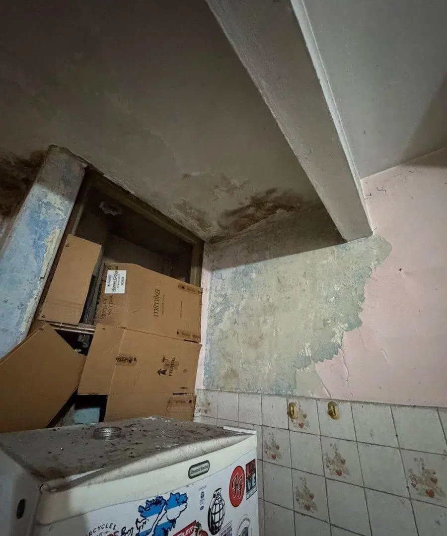 VENTA CASA 3 AMBIENTES  CASTELAR A REFACCIONAR 8