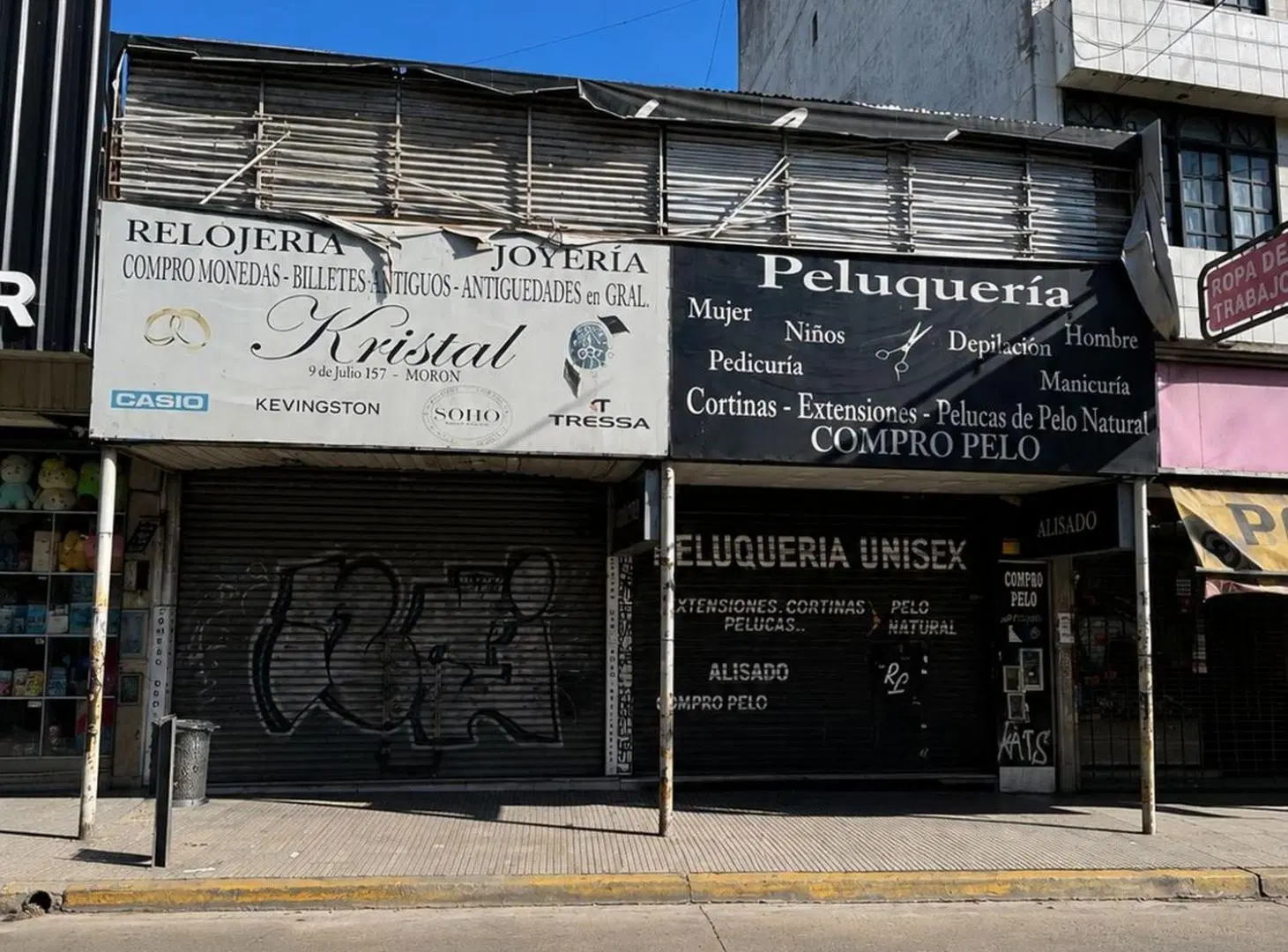 VENTA LOCAL MORON CENTRO EXCELENTE UBICACION 5