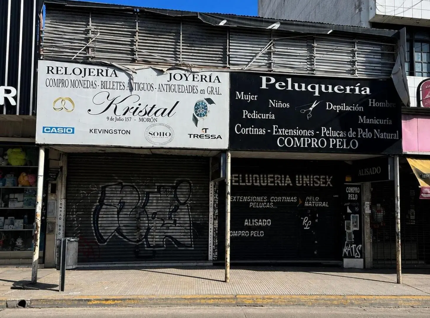 VENTA LOCAL MORON CENTRO EXCELENTE UBICACION 2