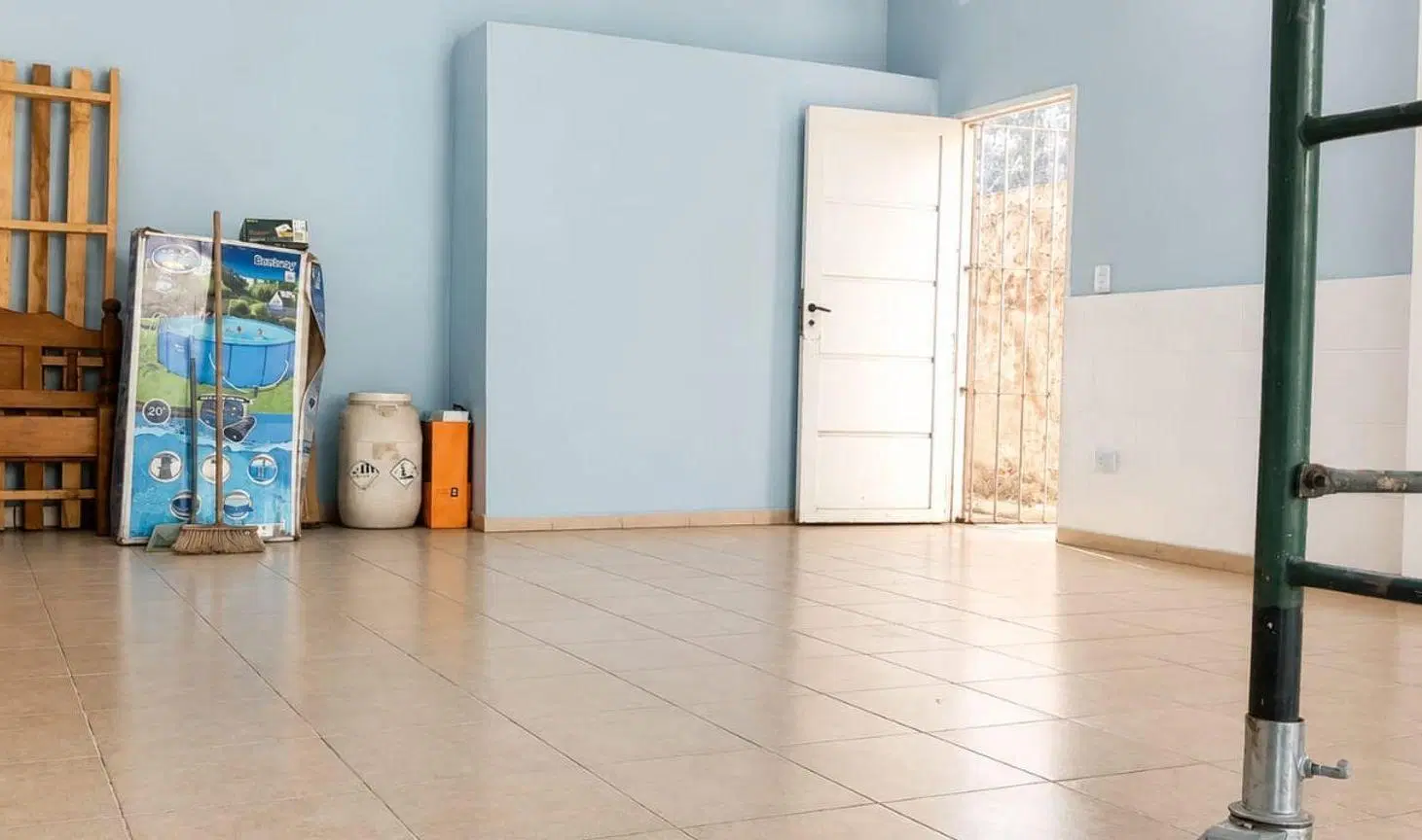 VENTA LOCAL + CASA 3AMB MORÓN A ESTRENAR CON PATIO 1