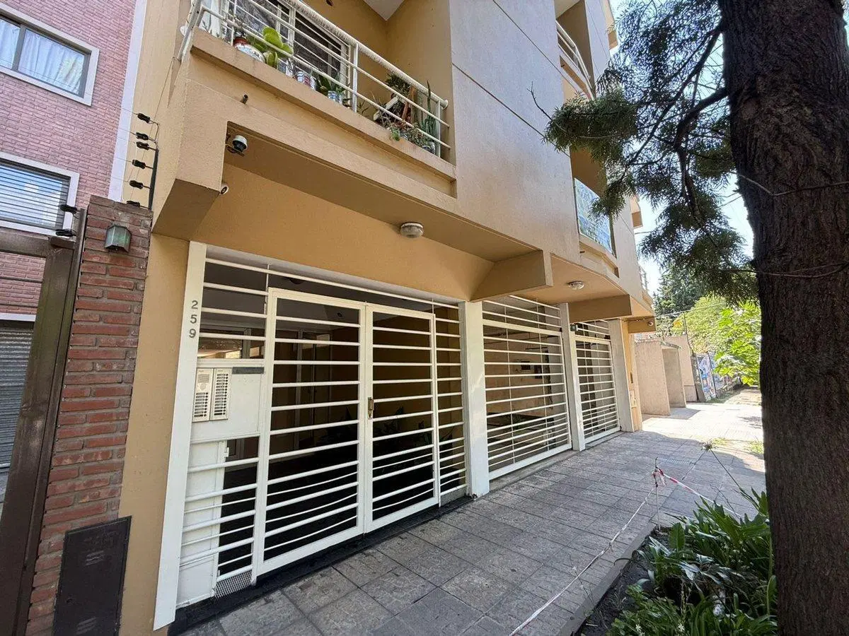VENTA DEPARTAMENTO 2 AMBIENTES EN MORON CENTRO 1