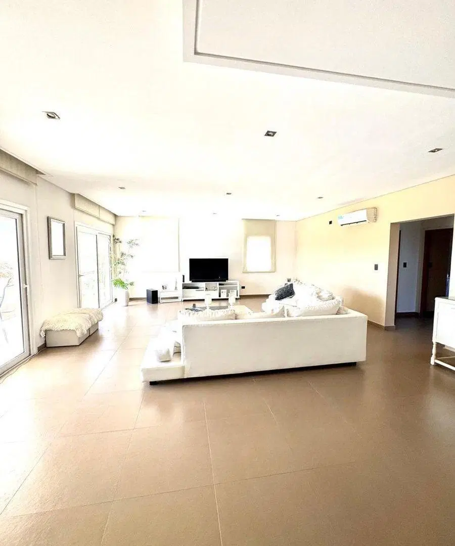 VENTA CASA 6 AMBIENTES BARRIO PRIVADO TERRAVISTA 2