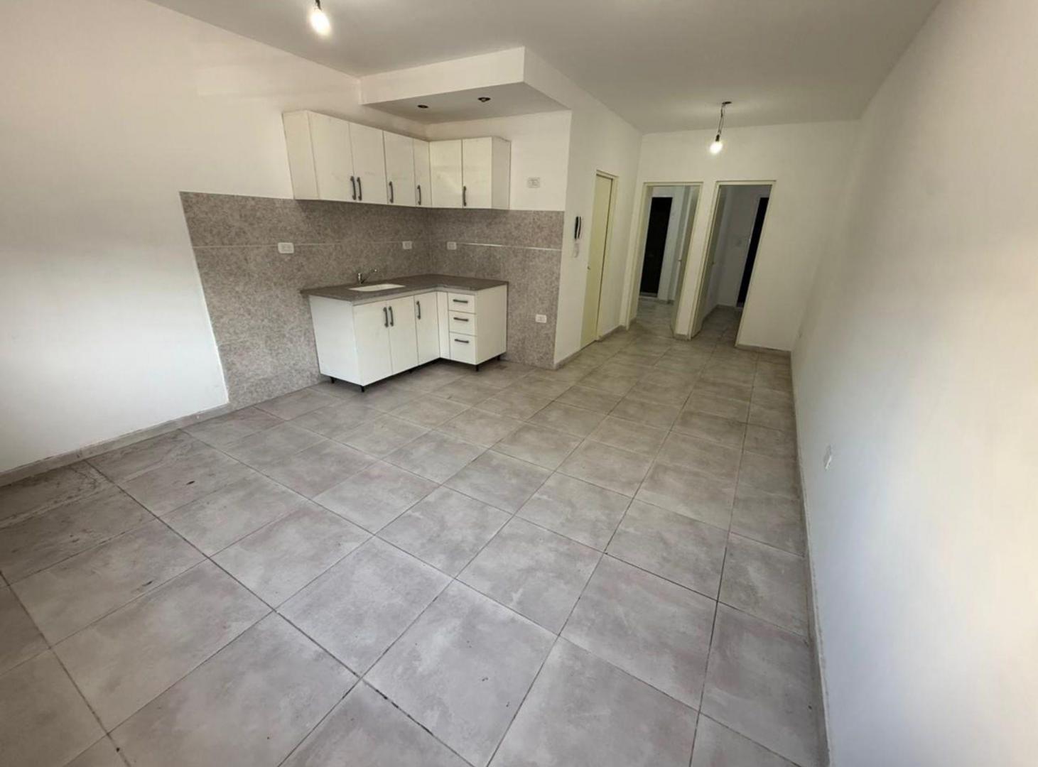 Foto de VENTA DEPARTAMENTO 3 AMBIENTES, LOMAS DEL MIRADOR, imagen 2
